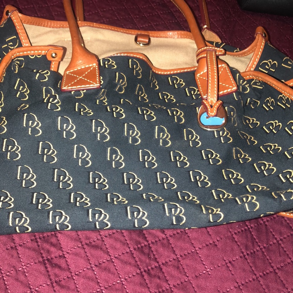 Handbag dooney and bourke
